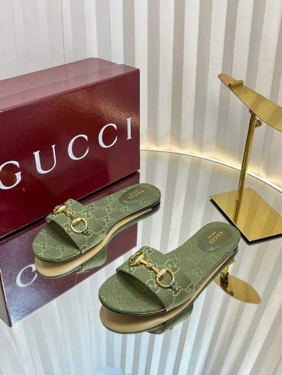 Picture of Gucci Slippers _SKUGuccisz35-43mnh06012038